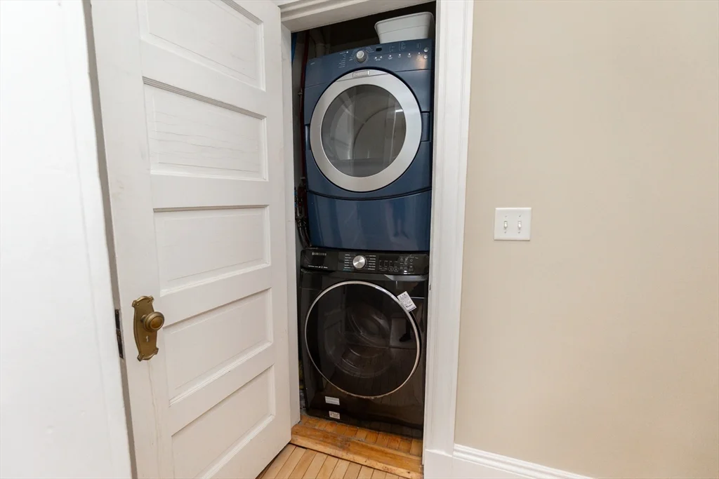 3 bed, 2 bath apartment for rent at 22 Centre St Unit 3, Harvard Square — photo 14 of 21