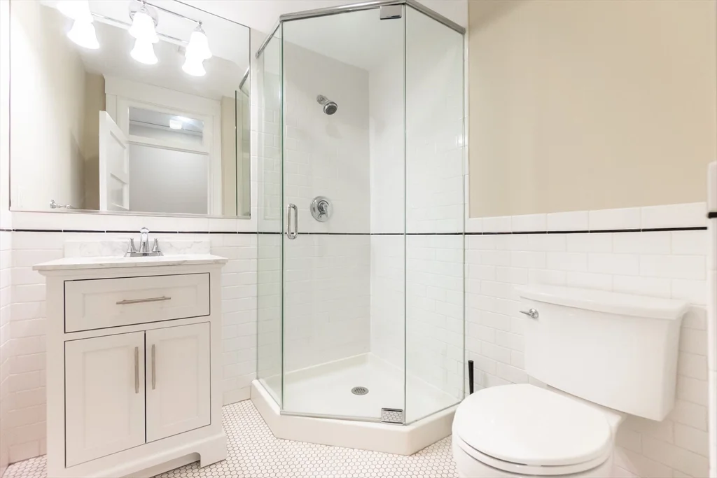 3 bed, 2 bath apartment for rent at 22 Centre St Unit 3, Harvard Square — photo 13 of 21