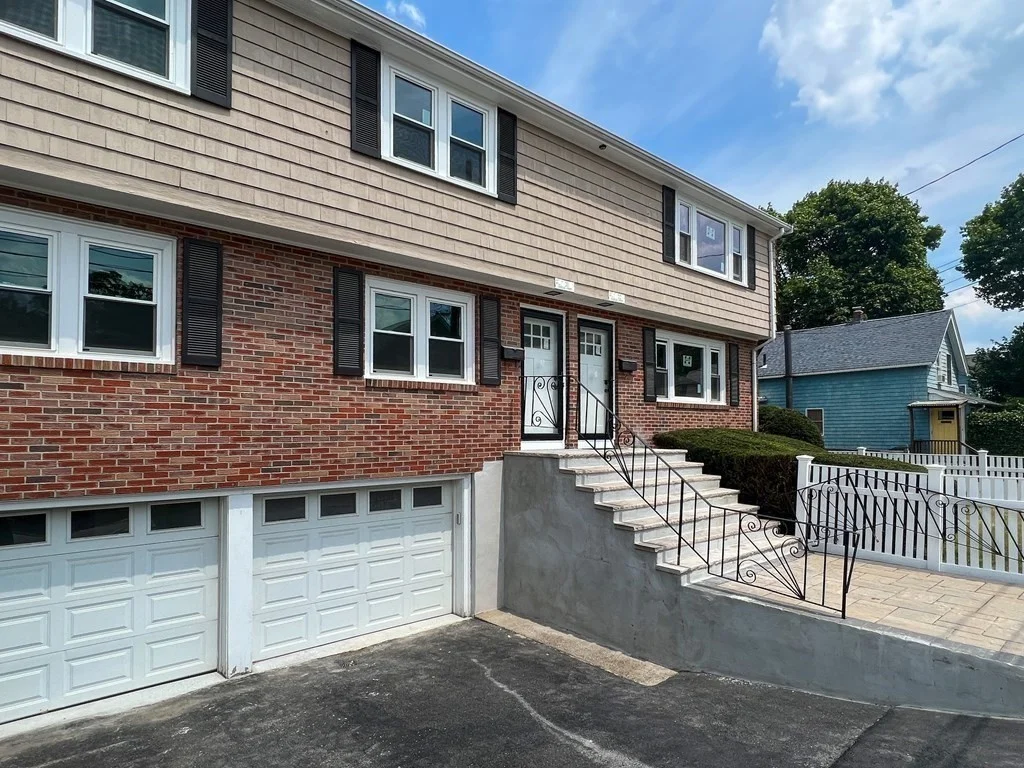 3 bed, 2 bath apartment for rent at 22 Chandler St Unit 2, Watertown — photo 3 of 30