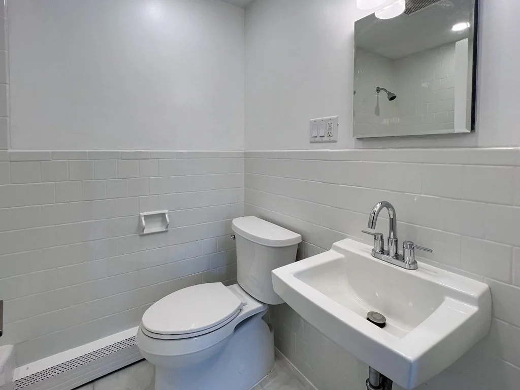 3 bed, 2 bath apartment for rent at 22 Chandler St Unit 2, Watertown — photo 21 of 30