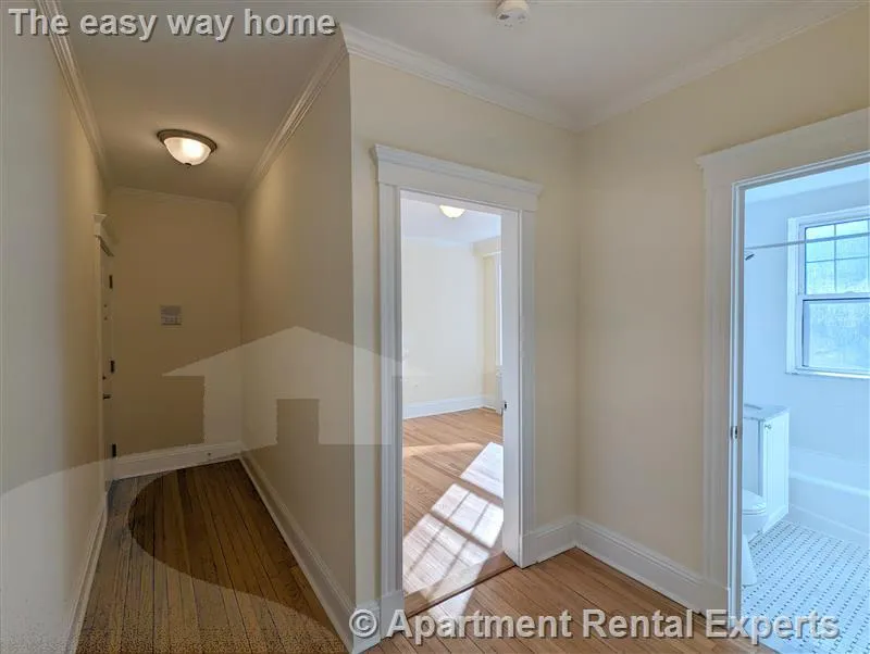 1 bed, 1 bath apartment for rent at 22 Chauncy St Unit 18, Harvard Square — photo 4 of 9