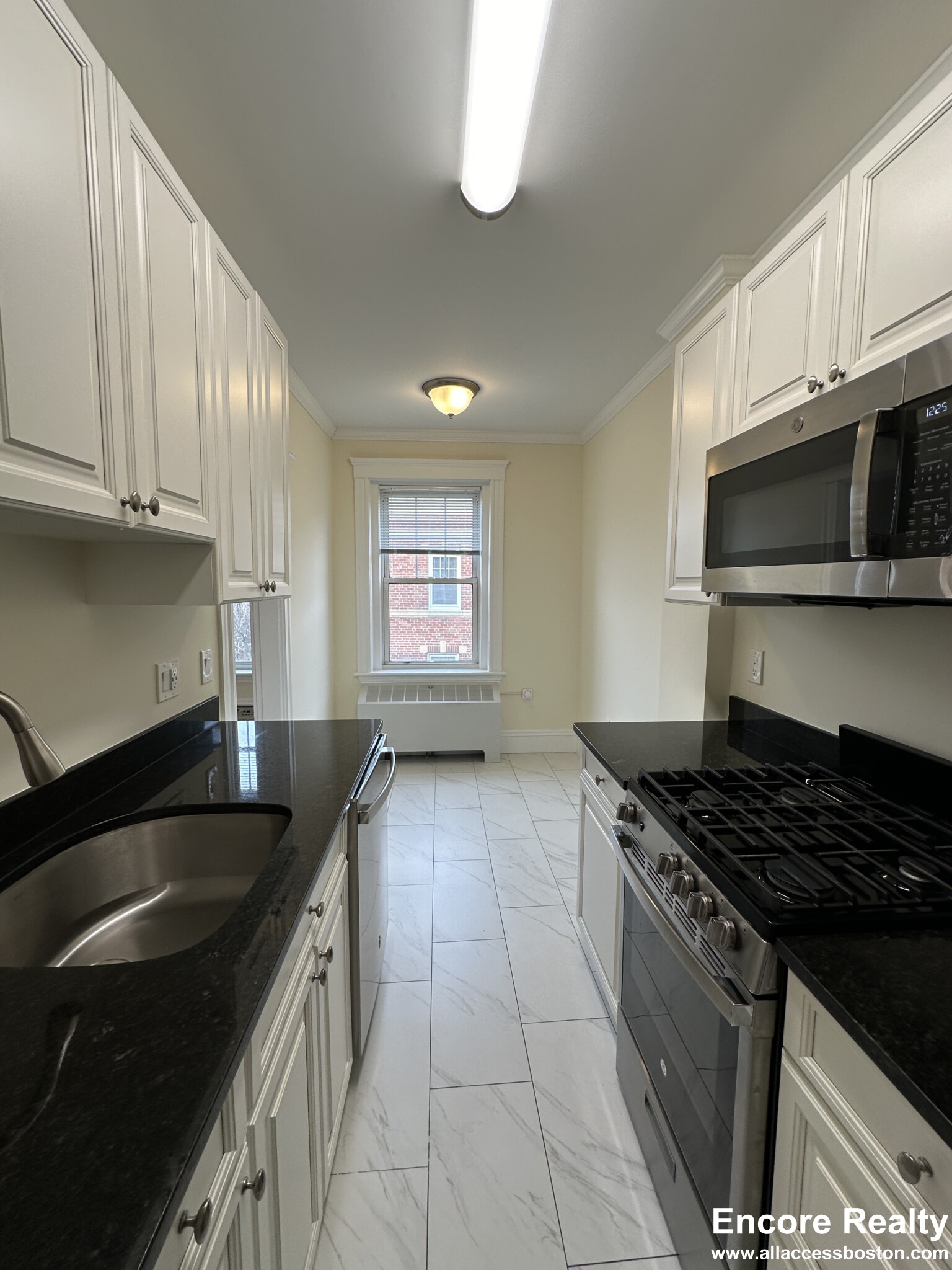 Studio bed, 1 bath apartment for rent at 22 Chauncy St Unit 20, Neighborhood Nine — photo 5 of 14