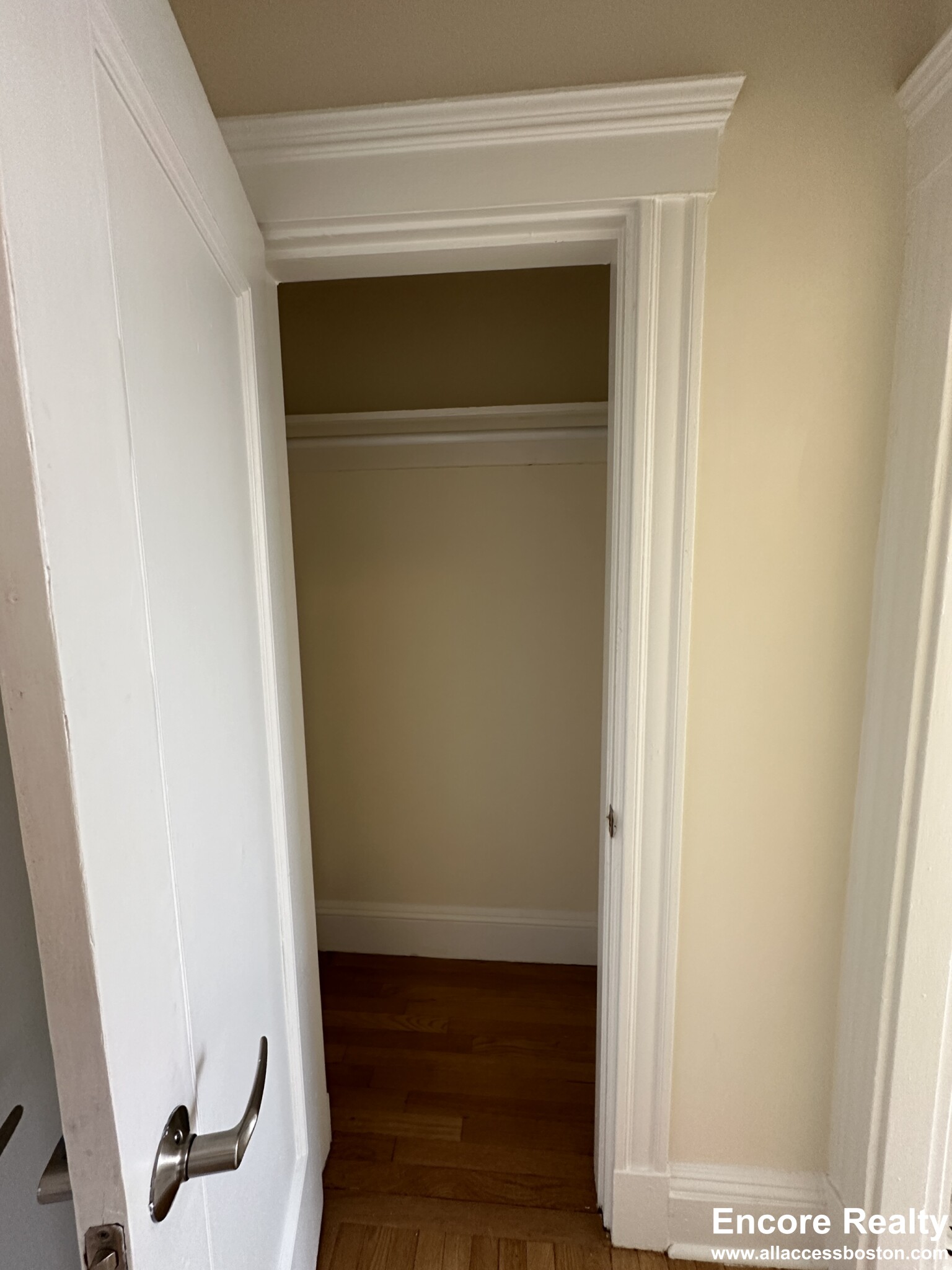 Studio bed, 1 bath apartment for rent at 22 Chauncy St Unit 20, Neighborhood Nine — photo 10 of 14
