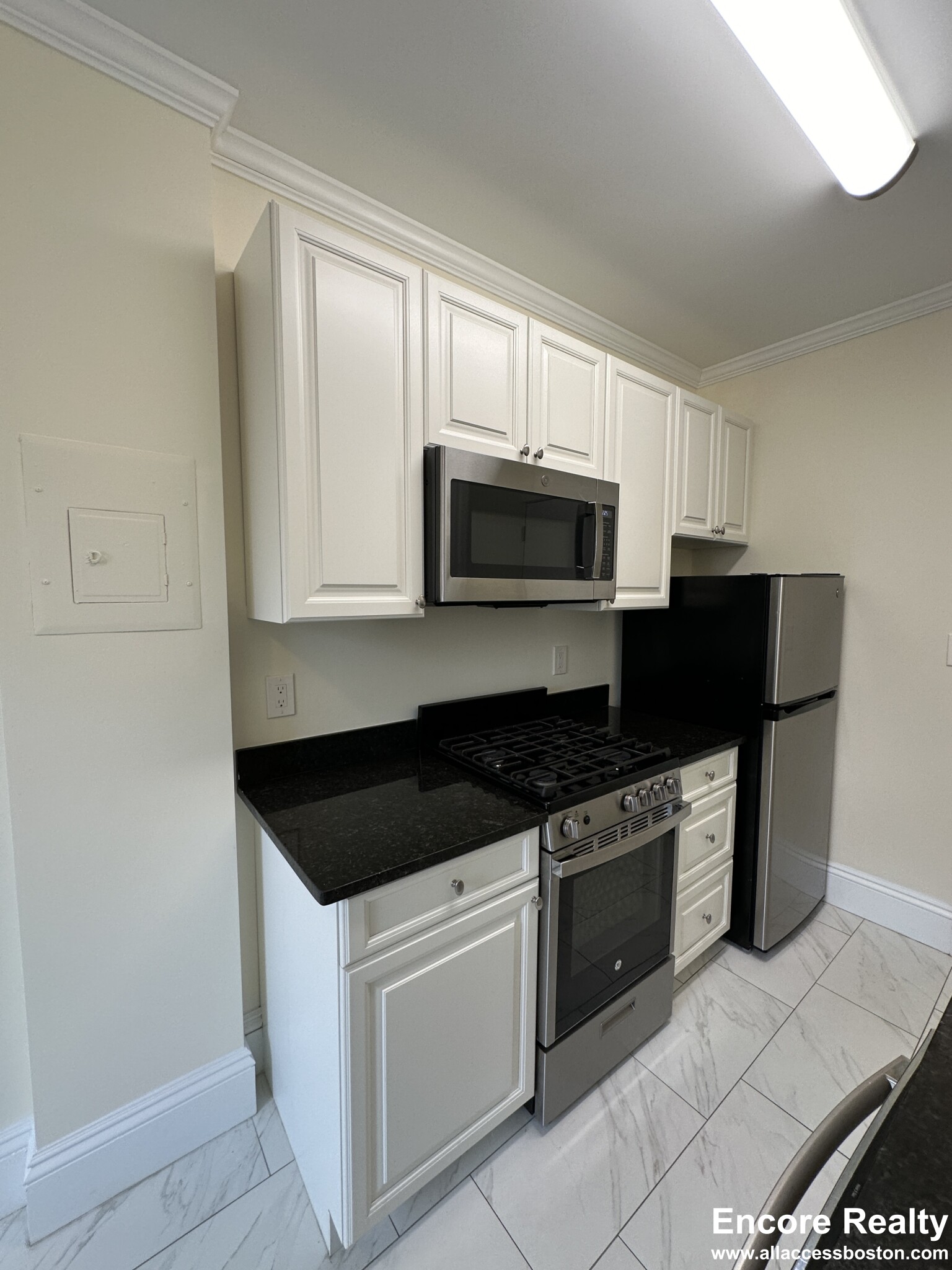 Studio bed, 1 bath apartment for rent at 22 Chauncy St Unit 20, Neighborhood Nine — photo 1 of 14