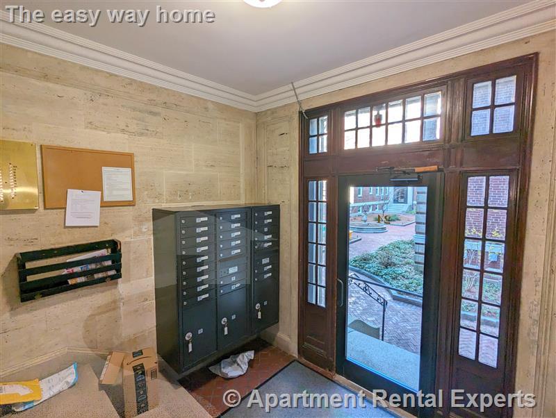 1 bed, 1 bath apartment for rent at 22 Chauncy St Unit 3, Harvard Square — photo 6 of 17
