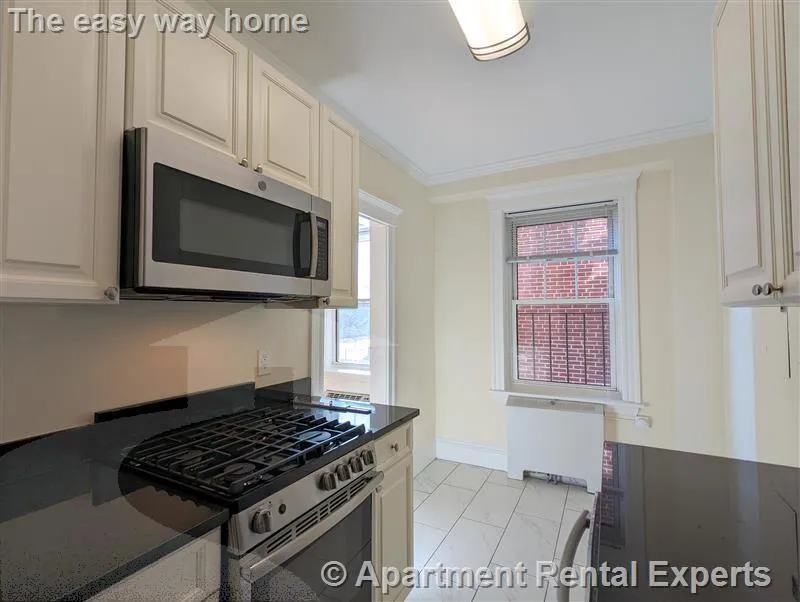 1 bed, 1 bath apartment for rent at 22 Chauncy St Unit 6, Harvard Square — photo 2 of 10