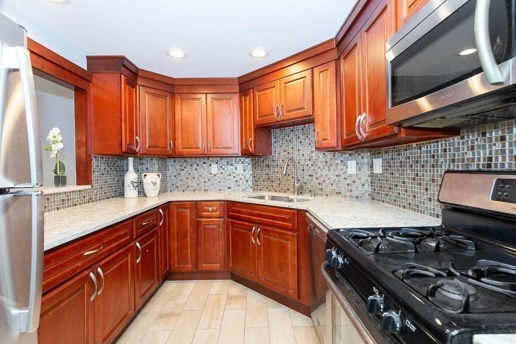 2 bed, 2 bath apartment for rent at 22 Chestnut Pl Unit 114, Brookline — photo 4 of 17