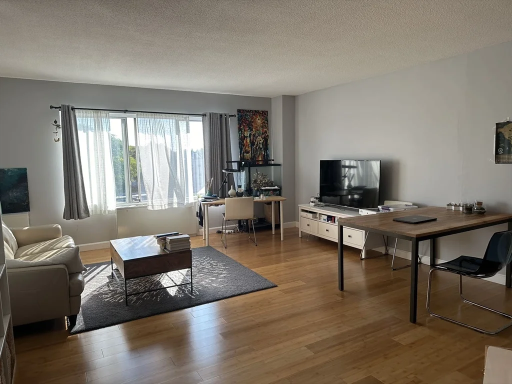 1 bed, 1.5 bath apartment for rent at 22 Chestnut Pl Unit 306, Brookline — photo 5 of 6