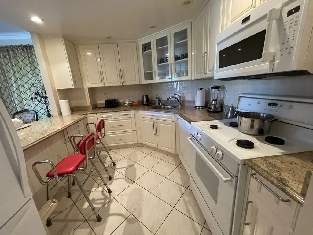 2 bed, 2 bath apartment for rent at 22 Chestnut Pl Unit 312, Brookline — photo 4 of 13