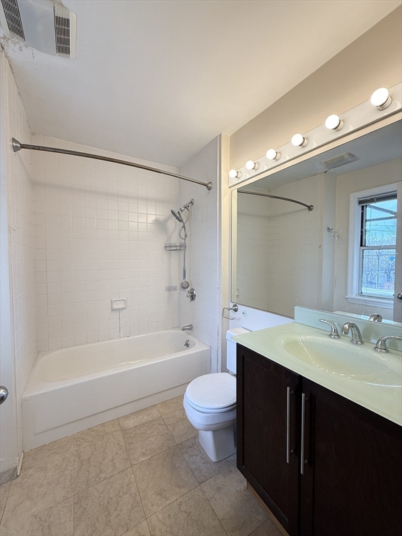 2 bed, 2 bath apartment for rent at 22 Chestnut Unit A, Cambridgeport — photo 15 of 17