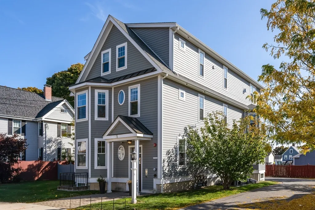 2 bed, 2 bath apartment for rent at 22 Chickatawbut St Unit 2, Dorchester — photo 1 of 11