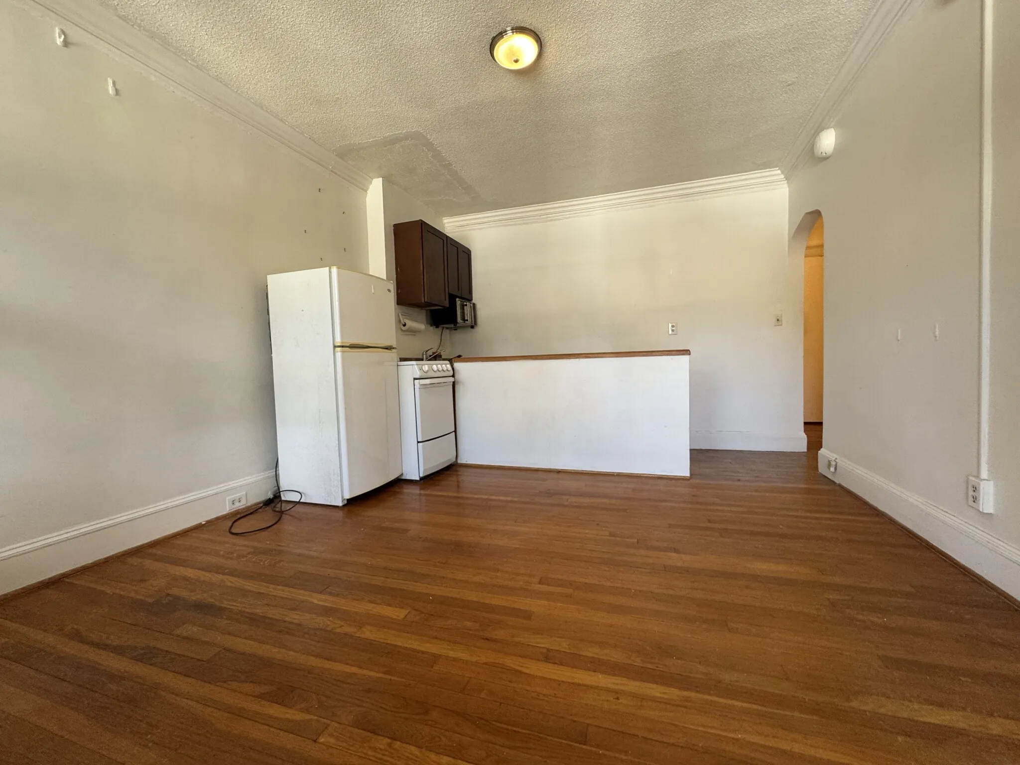 Studio bed, 1 bath apartment for rent at 22 Chiswick Rd Unit 10, Brighton — photo 6 of 16