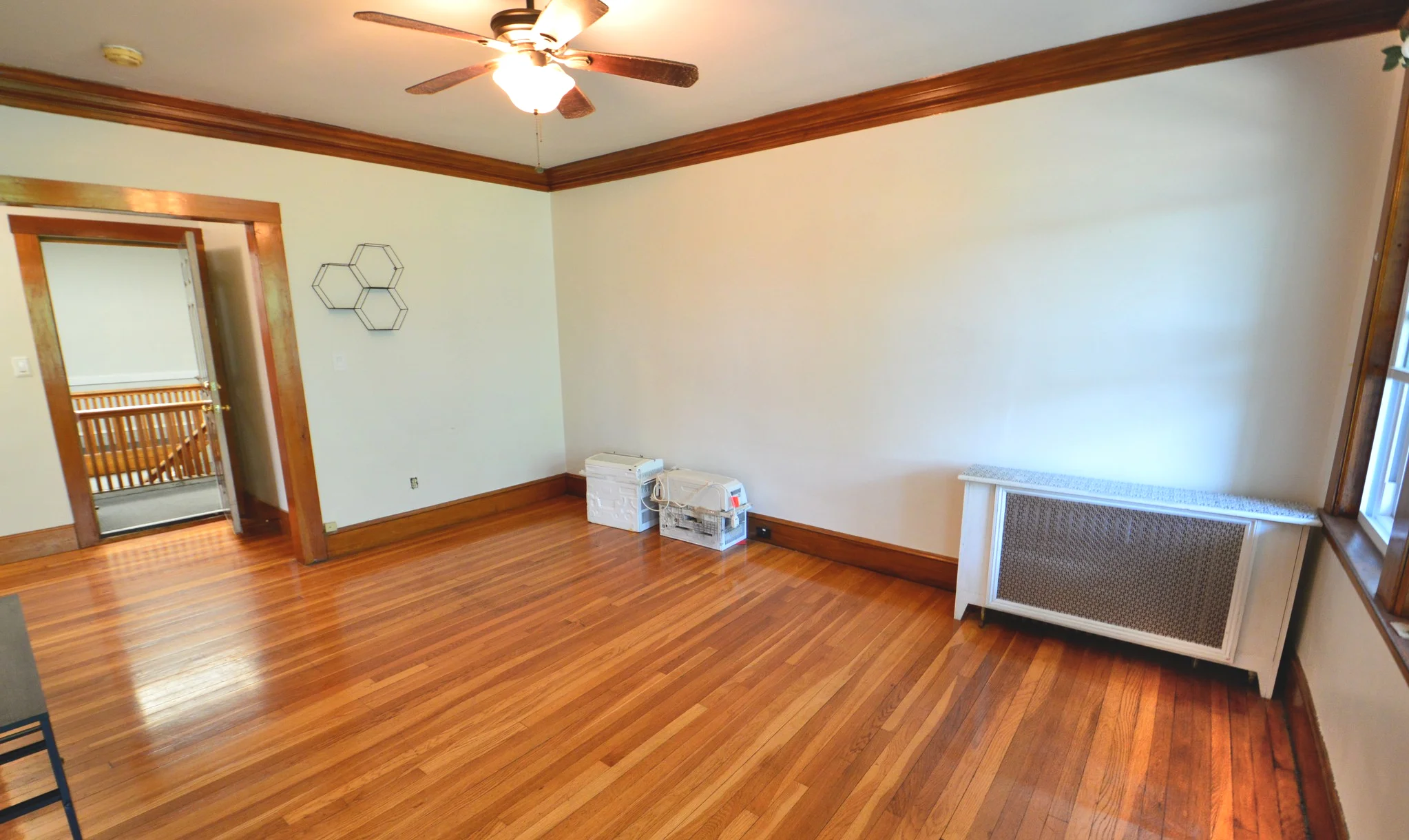 2 bed, 1 bath apartment for rent at 22 Chiswick Rd Unit 13, Brighton — photo 3 of 9