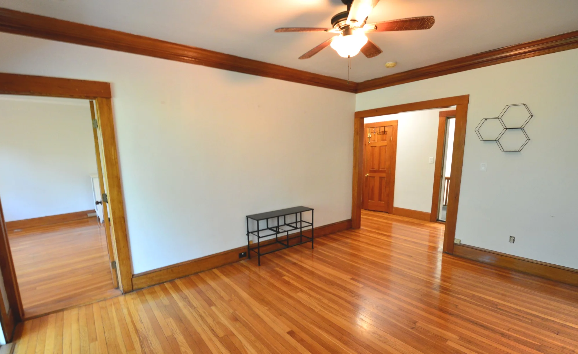 2 bed, 1 bath apartment for rent at 22 Chiswick Rd Unit 13, Brighton — photo 4 of 9