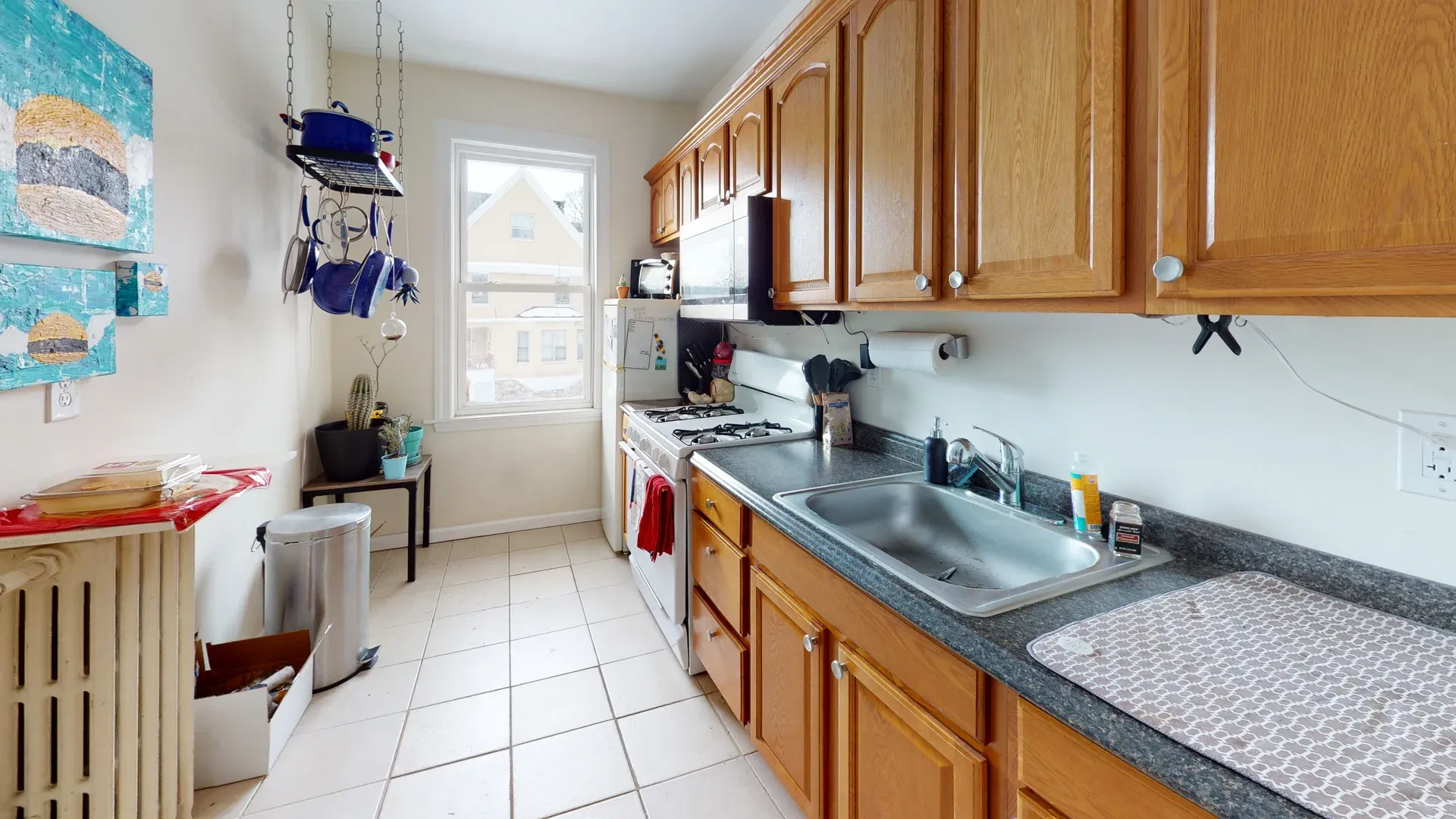 1 bed, 1 bath apartment for rent at 22 Chiswick Rd Unit 15, Brighton — photo 1 of 5