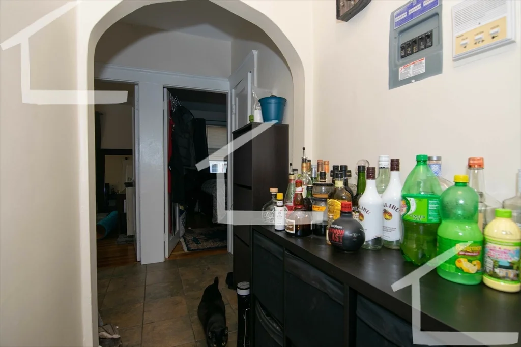 1 bed, 1 bath apartment for rent at 22 Chiswick Rd Unit 3, Brighton — photo 13 of 15