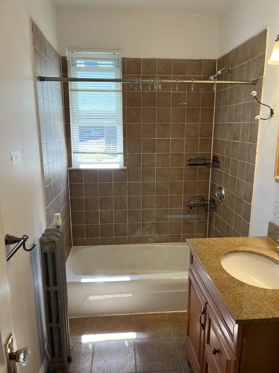 2 bed, 1 bath apartment for rent at 22 Chiswick Rd Unit 7, Brighton — photo 2 of 5
