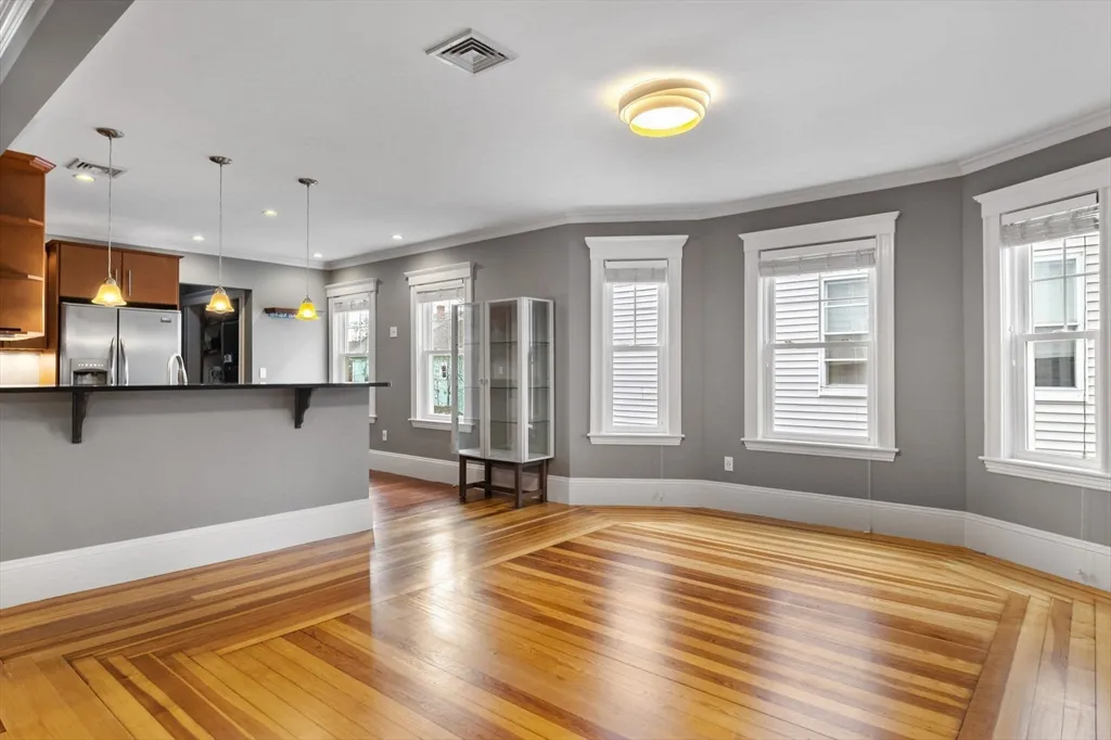 3 bed, 2 bath apartment for rent at 22 Clarendon Ave Unit 2, Teele Square — photo 1 of 17