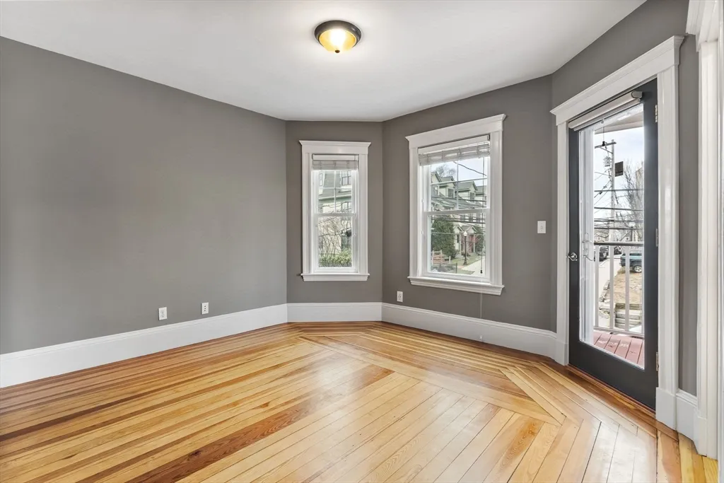 3 bed, 2 bath apartment for rent at 22 Clarendon Ave Unit 2, Teele Square — photo 7 of 17