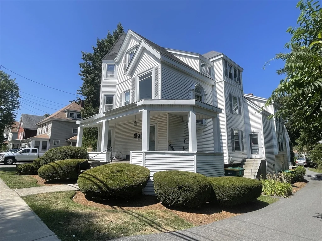1 bed, 1 bath apartment for rent at 22 Cleveland Ave Unit 3, Woburn — photo 3 of 23