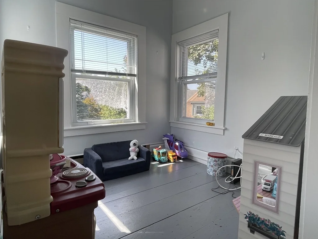 1 bed, 1 bath apartment for rent at 22 Cleveland Ave Unit 3, Woburn — photo 7 of 23