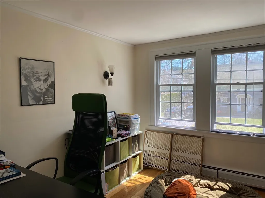 3 bed, 1 bath apartment for rent at 22 Cleveland Rd, Wellesley Hills — photo 12 of 22