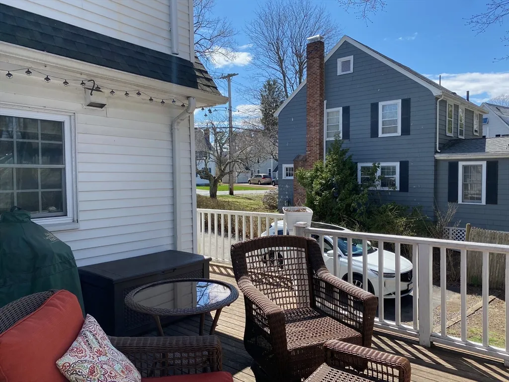 3 bed, 1 bath apartment for rent at 22 Cleveland Rd, Wellesley Hills — photo 18 of 22