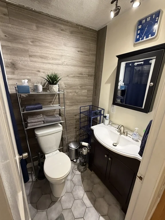 2 bed, 1 bath apartment for rent at 22 Cooper St Unit 3, North End — photo 9 of 13