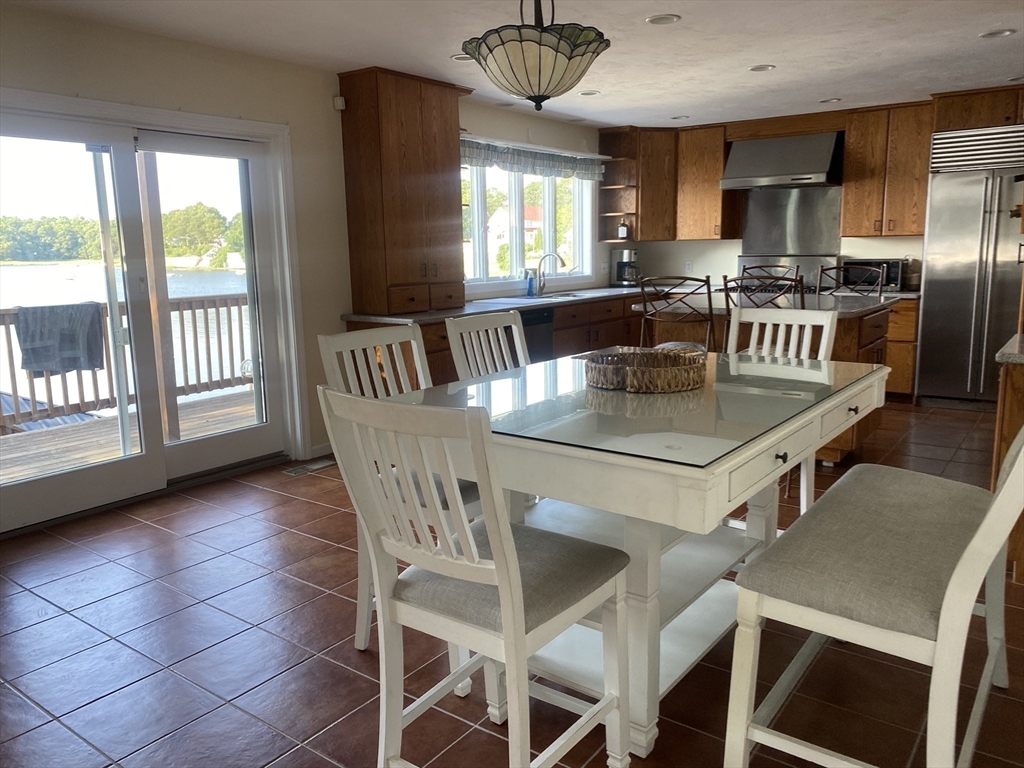 4 bed, 2 bath apartment for rent at 22 Cove St, Onset — photo 9 of 35