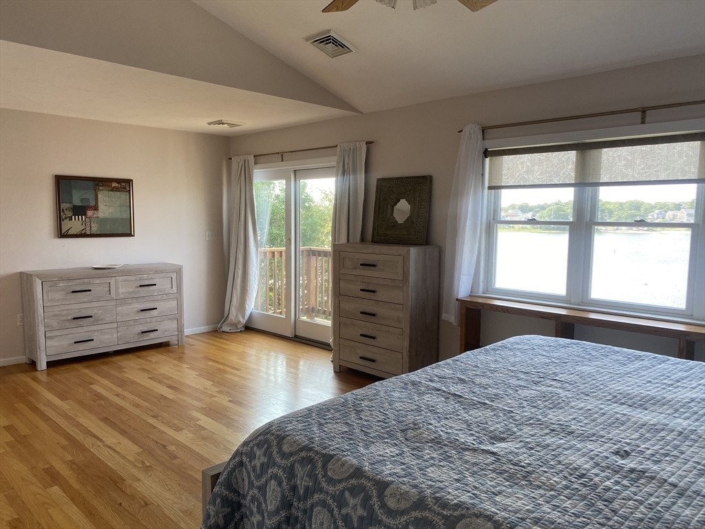 4 bed, 2 bath apartment for rent at 22 Cove St, Onset — photo 15 of 35