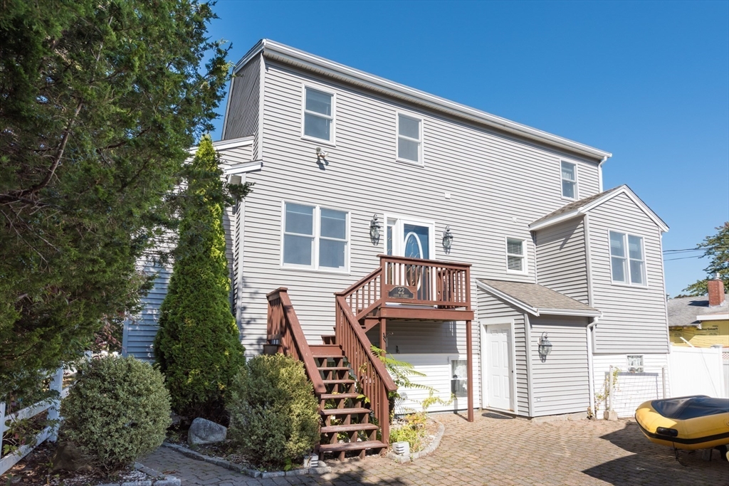 4 bed, 2 bath apartment for rent at 22 Cove St, Onset — photo 4 of 35