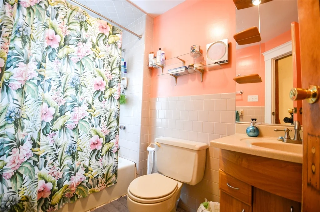 3 bed, 2 bath apartment for rent at 22 Cresthill Rd, Brighton — photo 10 of 13
