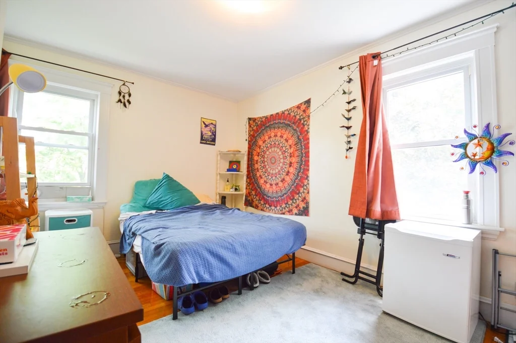 3 bed, 2 bath apartment for rent at 22 Cresthill Rd, Brighton — photo 11 of 13
