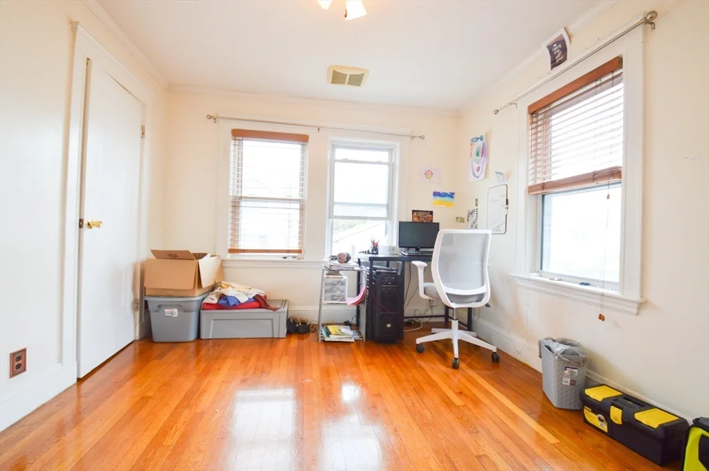 3 bed, 2 bath apartment for rent at 22 Cresthill Rd Unit 22, Brighton — photo 11 of 20