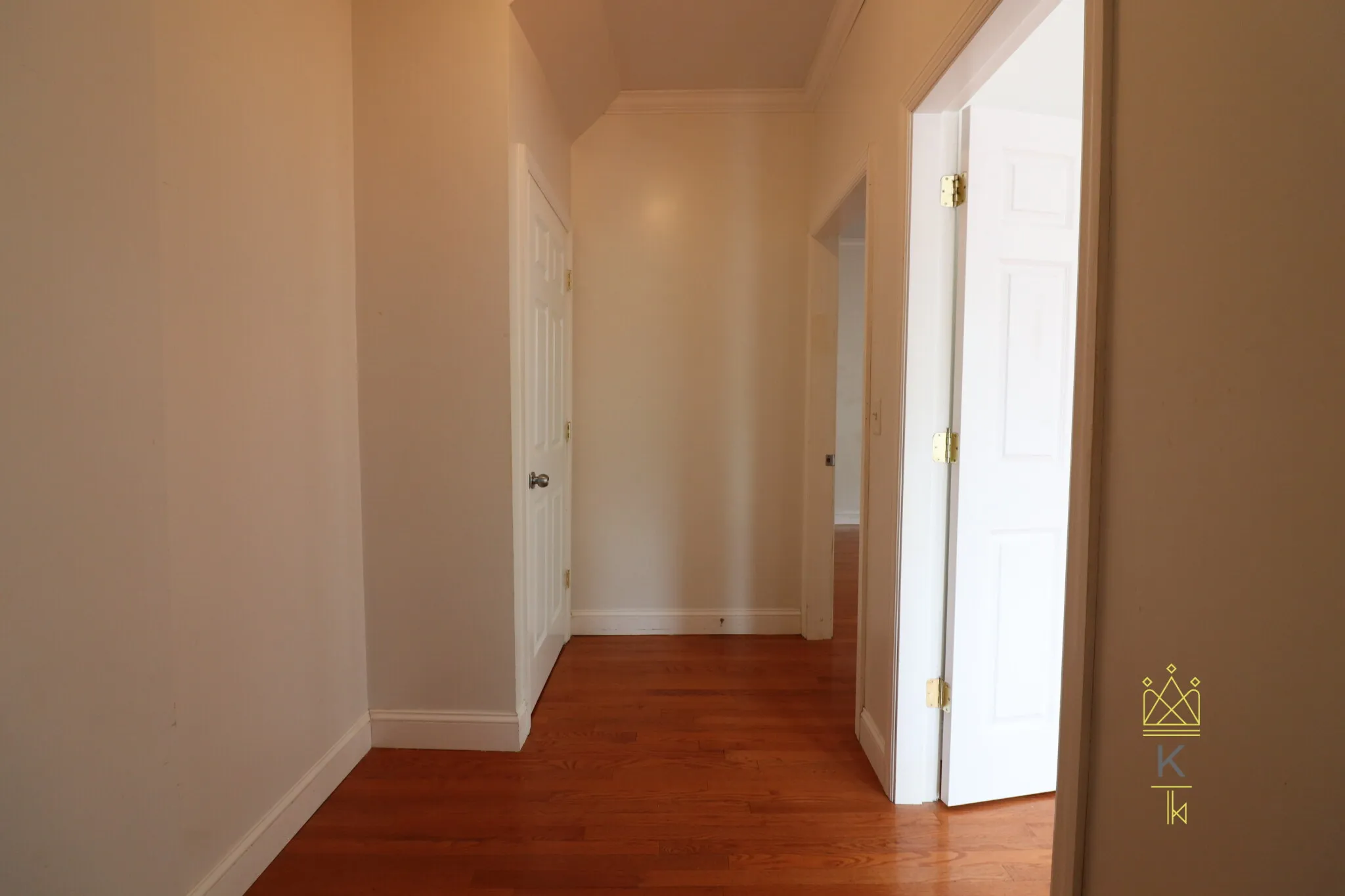 3 bed, 1 bath apartment for rent at 22 Darling St Unit 1, Mission Hill — photo 4 of 18