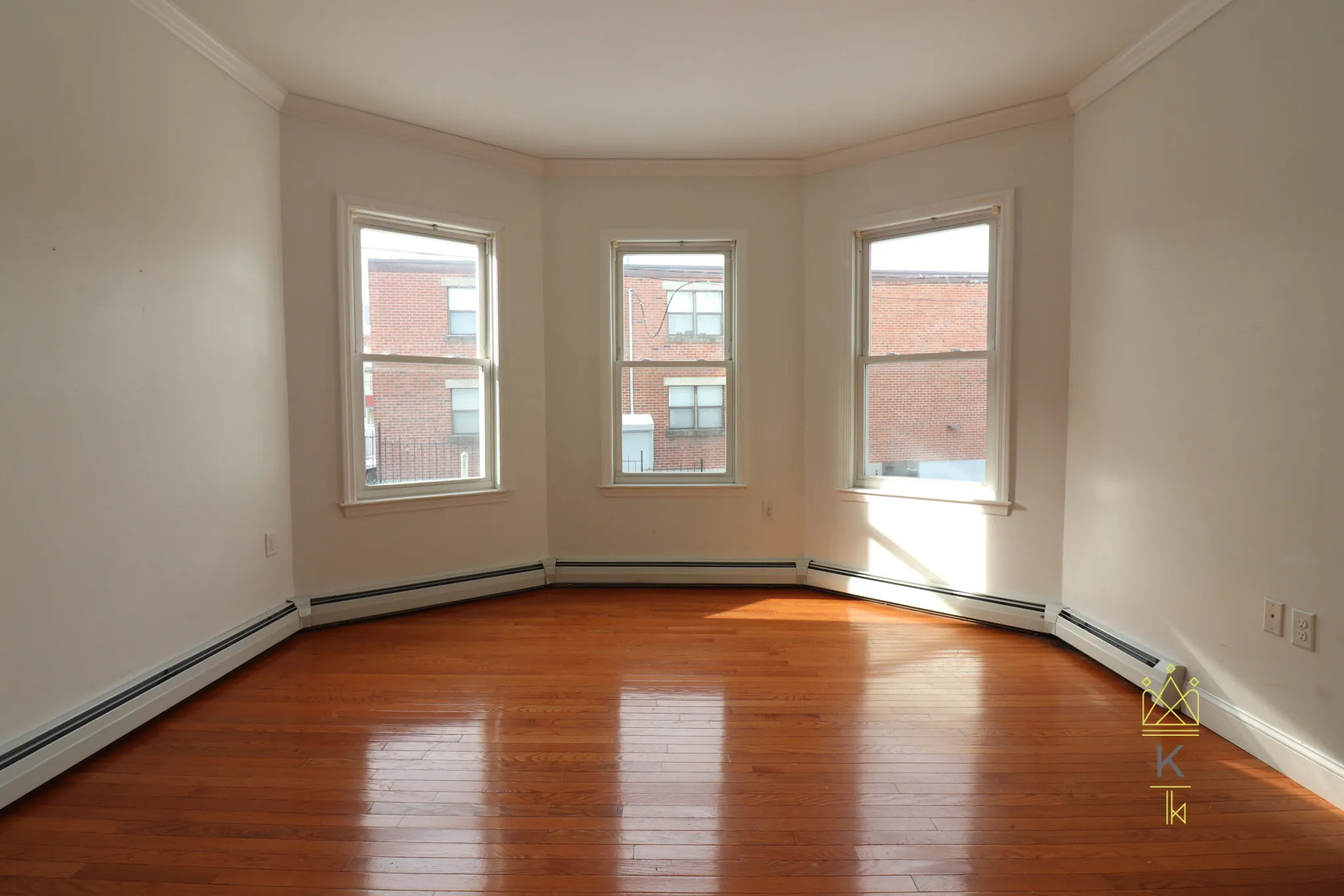 3 bed, 1 bath apartment for rent at 22 Darling St Unit 1, Mission Hill — photo 2 of 18