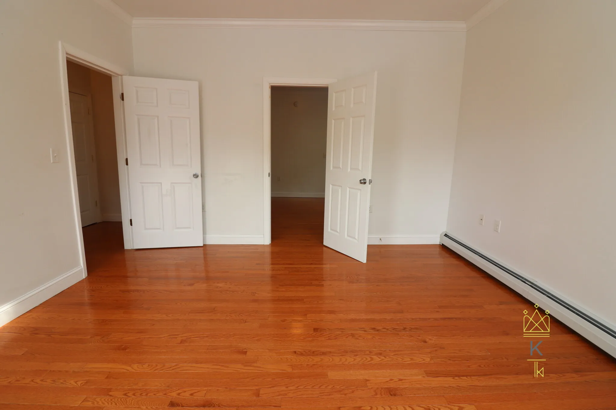3 bed, 1 bath apartment for rent at 22 Darling St Unit 1, Mission Hill — photo 3 of 18