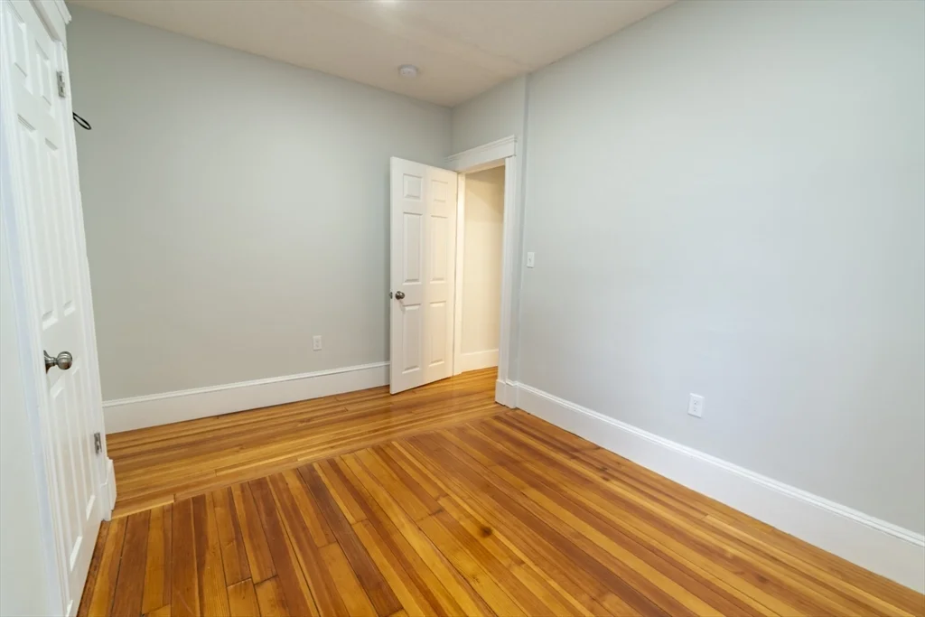 3 bed, 2 bath apartment for rent at 22 Dearborn St Unit 2, Tufts University — photo 11 of 20