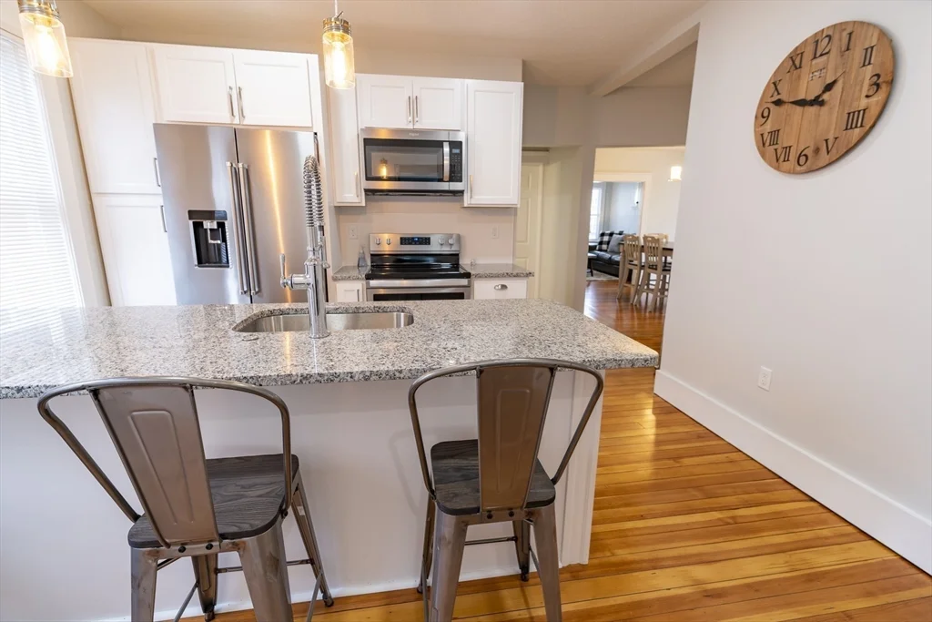 3 bed, 2 bath apartment for rent at 22 Dearborn St Unit 2, Tufts University — photo 3 of 20