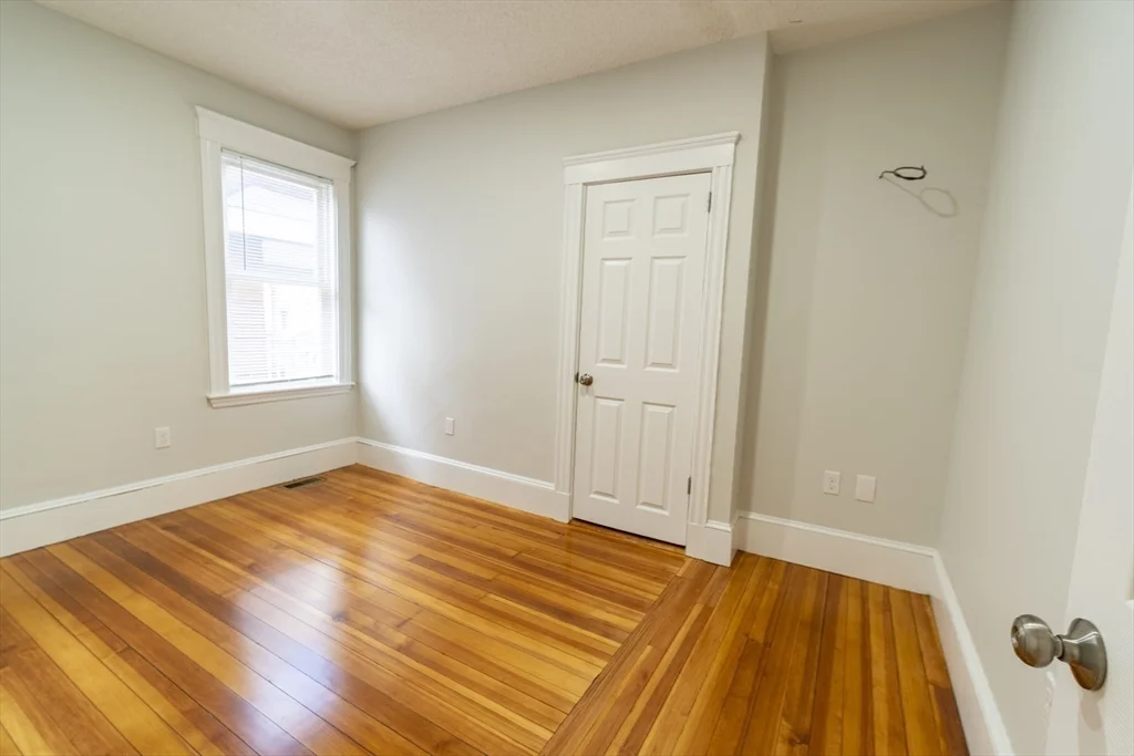 3 bed, 2 bath apartment for rent at 22 Dearborn St Unit 2, Tufts University — photo 10 of 20
