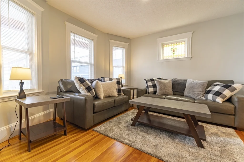 3 bed, 2 bath apartment for rent at 22 Dearborn St Unit 2, Tufts University — photo 8 of 20