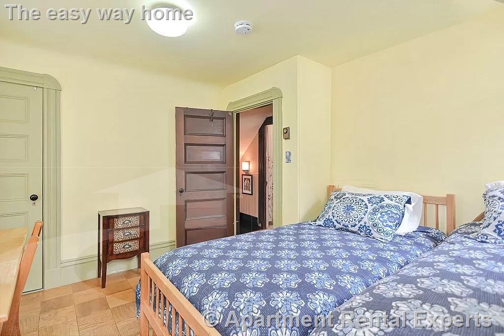 2 bed, 1 bath apartment for rent at 22 Dell St, East Somerville — photo 8 of 26