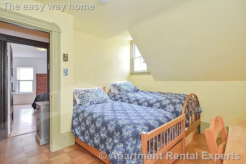 2 bed, 1 bath apartment for rent at 22 Dell St, East Somerville — photo 11 of 26