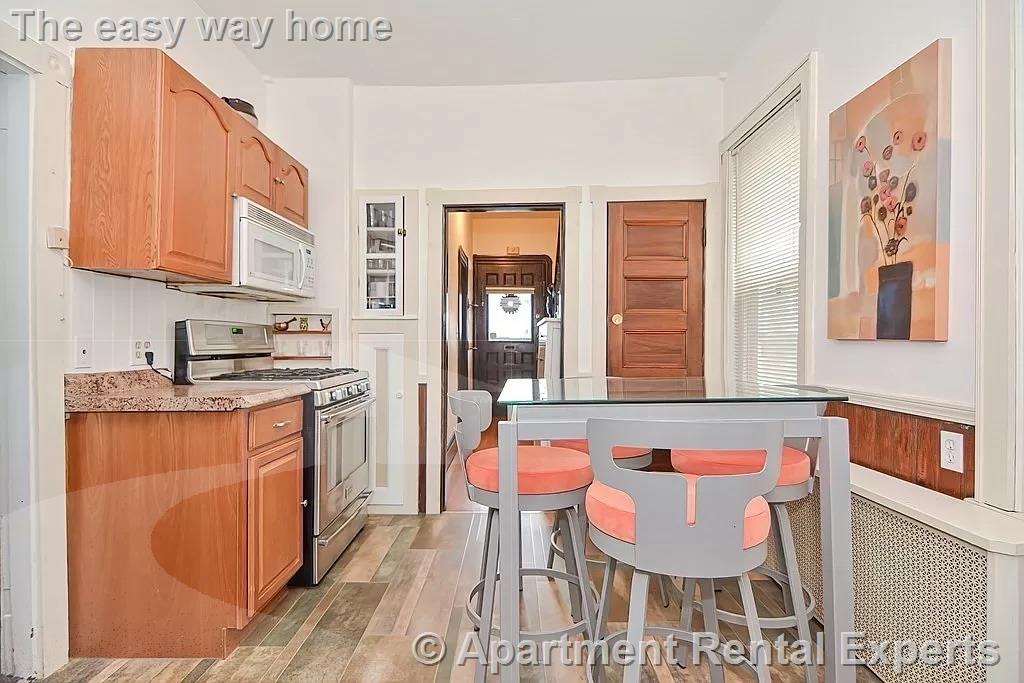 2 bed, 1 bath apartment for rent at 22 Dell St, East Somerville — photo 13 of 26
