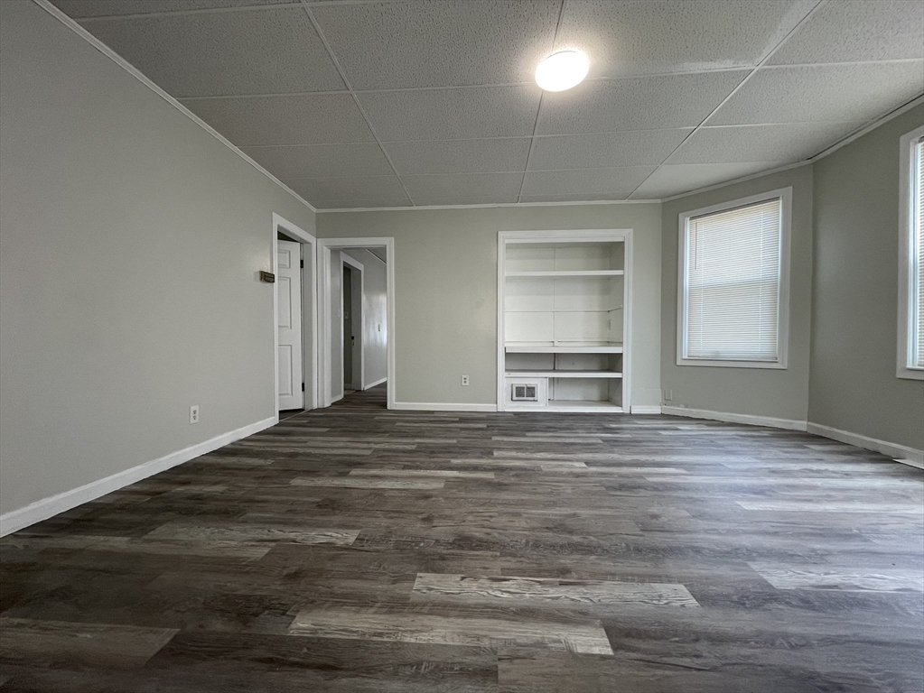 3 bed, 1 bath apartment for rent at 22 Douglas St Unit 1, Worcester — photo 4 of 13