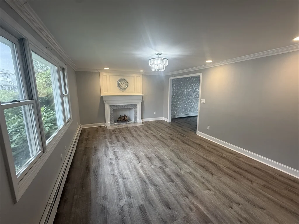 4 bed, 2 bath apartment for rent at 22 Draper Rd Unit A, Framingham — photo 2 of 9