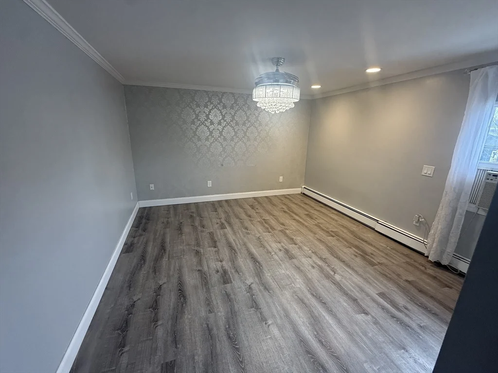 4 bed, 2 bath apartment for rent at 22 Draper Rd Unit A, Framingham — photo 7 of 9