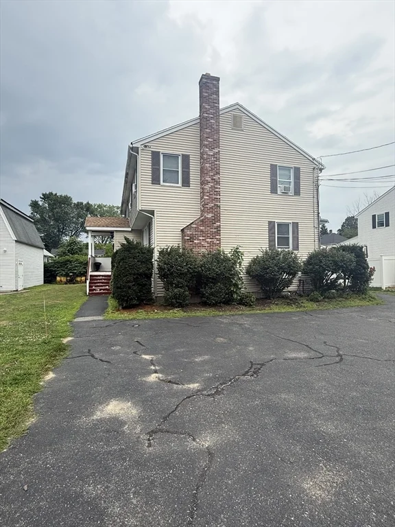 4 bed, 2 bath apartment for rent at 22 Draper Rd Unit A, Framingham