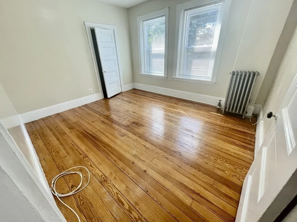 3 bed, 1 bath apartment for rent at 22 Dudley St Unit 3, North Cambridge — photo 4 of 8