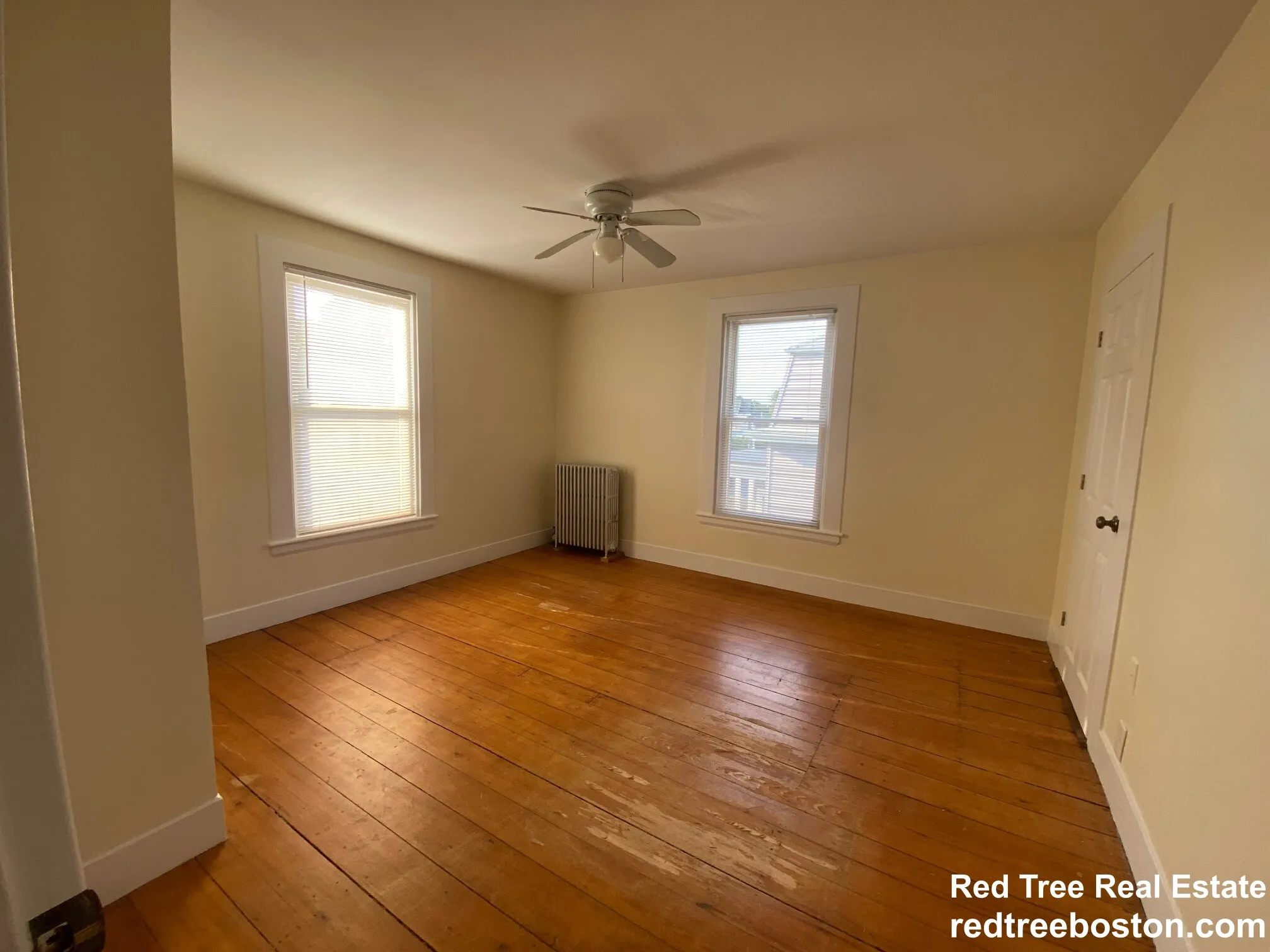 3 bed, 1 bath apartment for rent at 22 Eastburn St Unit 22, Brighton — photo 3 of 7